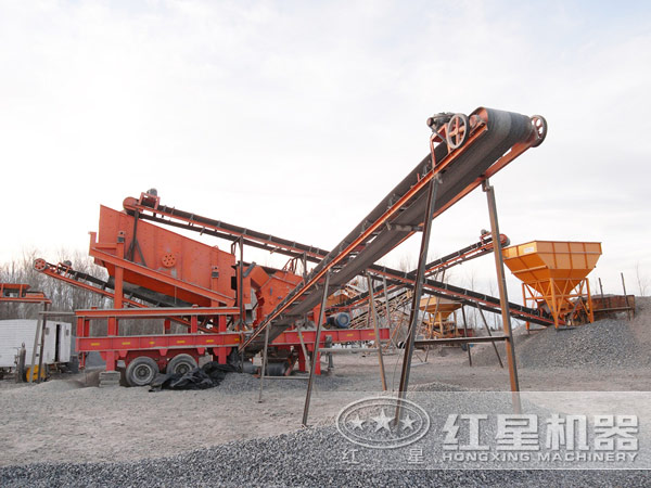 反擊式破碎機生產現場圖2