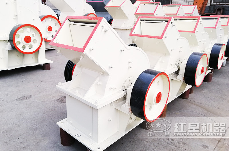 錘式破碎機現場實拍圖