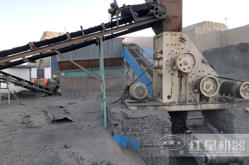小型石子制砂機作業現場 小型石子制砂機作業現場