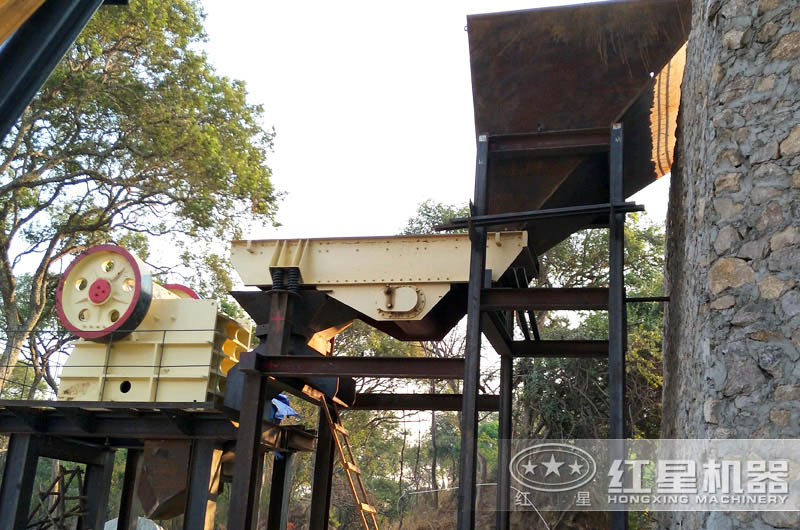 鄂破處理焦炭作業(yè)現(xiàn)場 鄂破處理焦炭作業(yè)現(xiàn)場