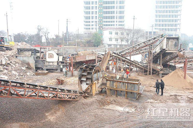 建筑廢料加工廠作業(yè)現(xiàn)場