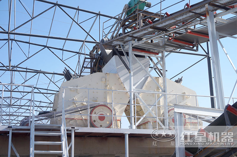 1820反擊破碎機作業現場