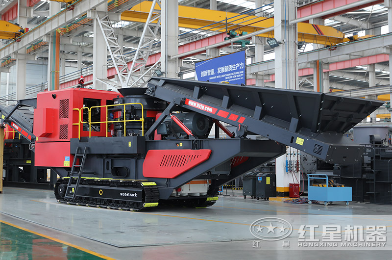 履帶式移動破碎篩分站 履帶式移動破碎篩分站