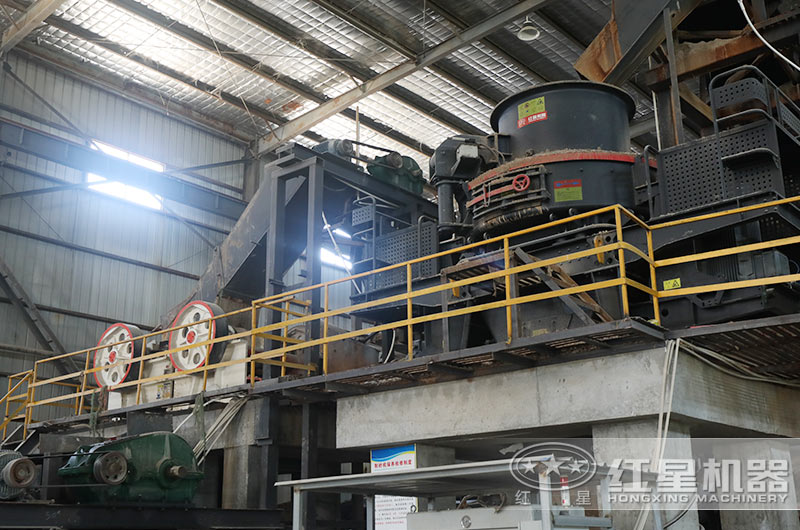 青石碎石加工客戶現場實拍 青石碎石加工客戶現場實拍