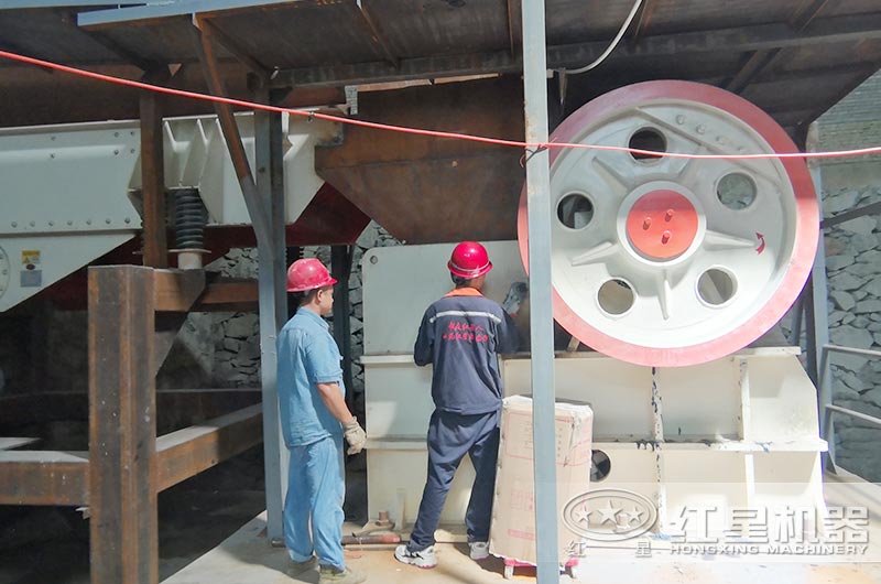 912破碎機作業調試現場