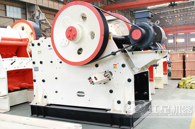 顎式破碎機現場實拍