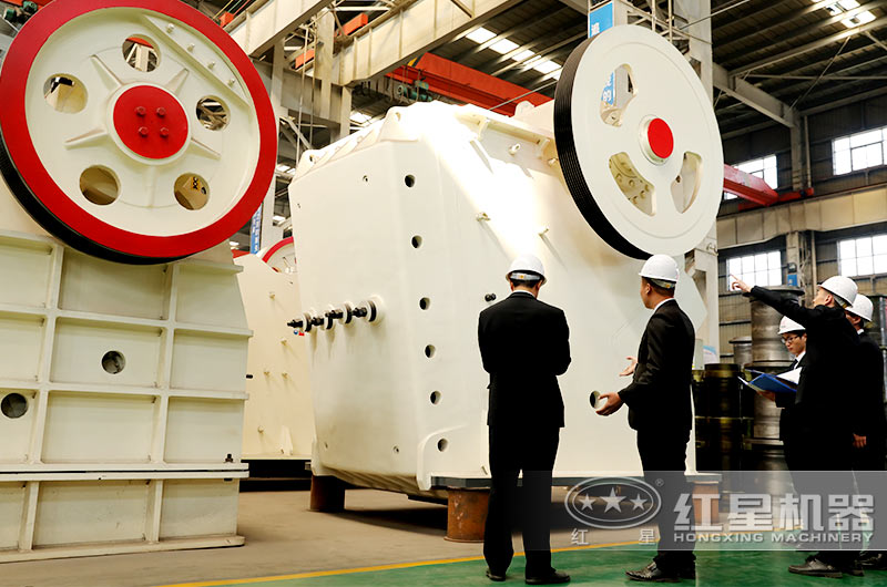 硅礦石破碎機要根據需求選機型