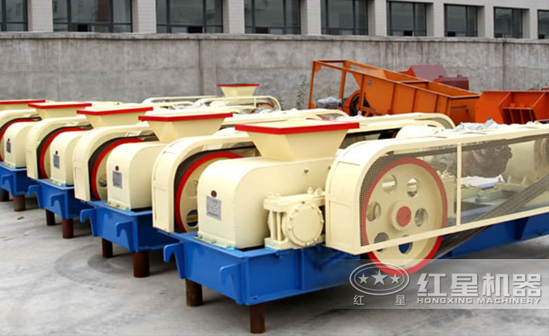 大型對輥式破碎機(jī)實(shí)拍圖