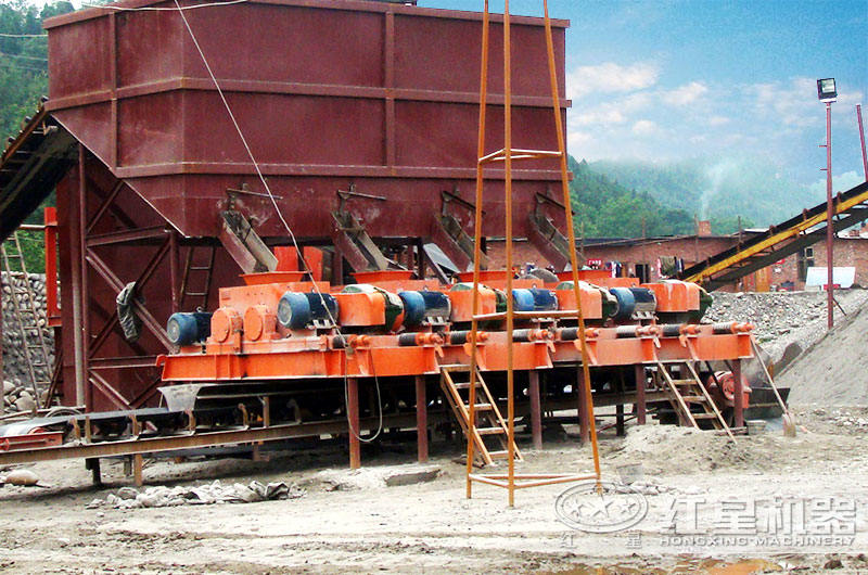 輥式破碎機客戶現場實拍圖