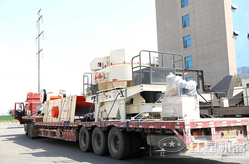 沖擊式破碎機發貨現場