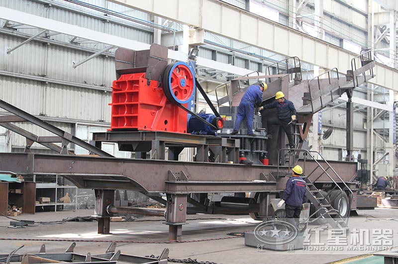 移動破碎機生產車間