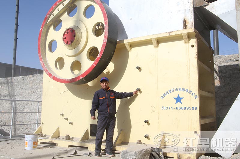 技術(shù)人員到河北客戶現(xiàn)場(chǎng)對(duì)設(shè)備進(jìn)行安裝、調(diào)試