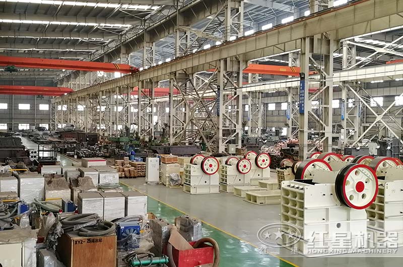 紅星大型設備生產車間