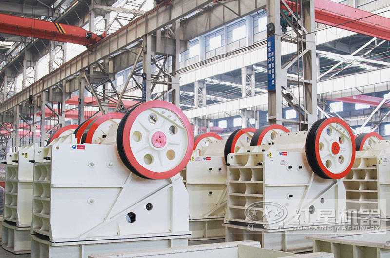 鄂式破碎機:粗碎 鄂式破碎機:粗碎