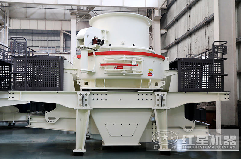 沖擊式制砂機:細碎 沖擊式制砂機:細碎