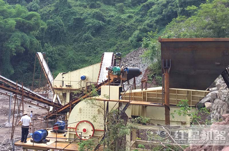 重錘式咬石機作業現場圖