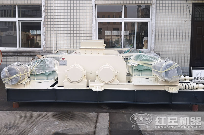 對輥式_粉碎矸石機械設備圖片