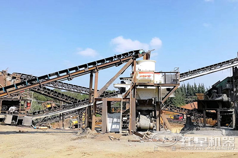 液壓制砂機生產現場圖