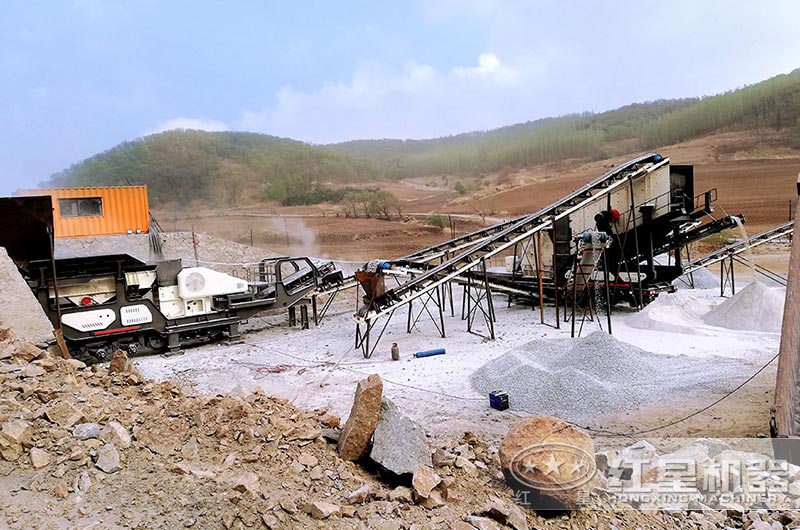 移動式破碎機生產現場_移動鄂破+移動反擊破 移動式破碎機生產現場_移動鄂破+移動反擊破