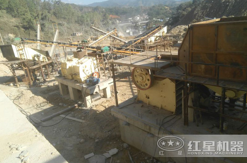 鄂破碎石機+反擊破作業現場