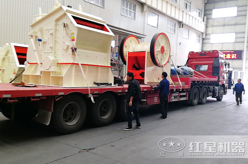 時產200噸碎石機設備發貨